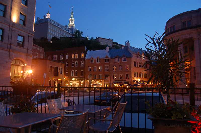 Canada East Tour 2006117.JPG - The view from our dinner table during our last night in Quebec City.  The fountain from the previous picture is in the center of the picture.  Tomorrow we head toward Montreal.